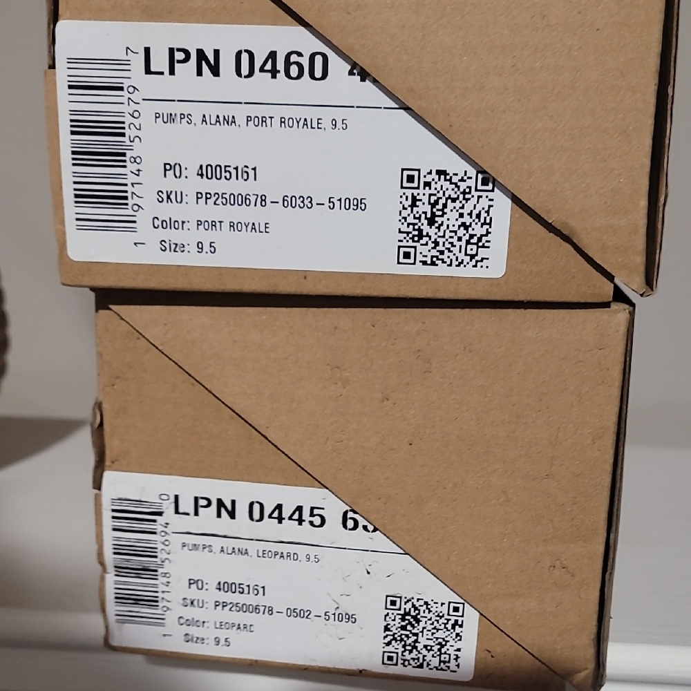 JustFab 2/$35 Bundle - Velvet Burgundy and Leopard Mules - Picture 4 of 4